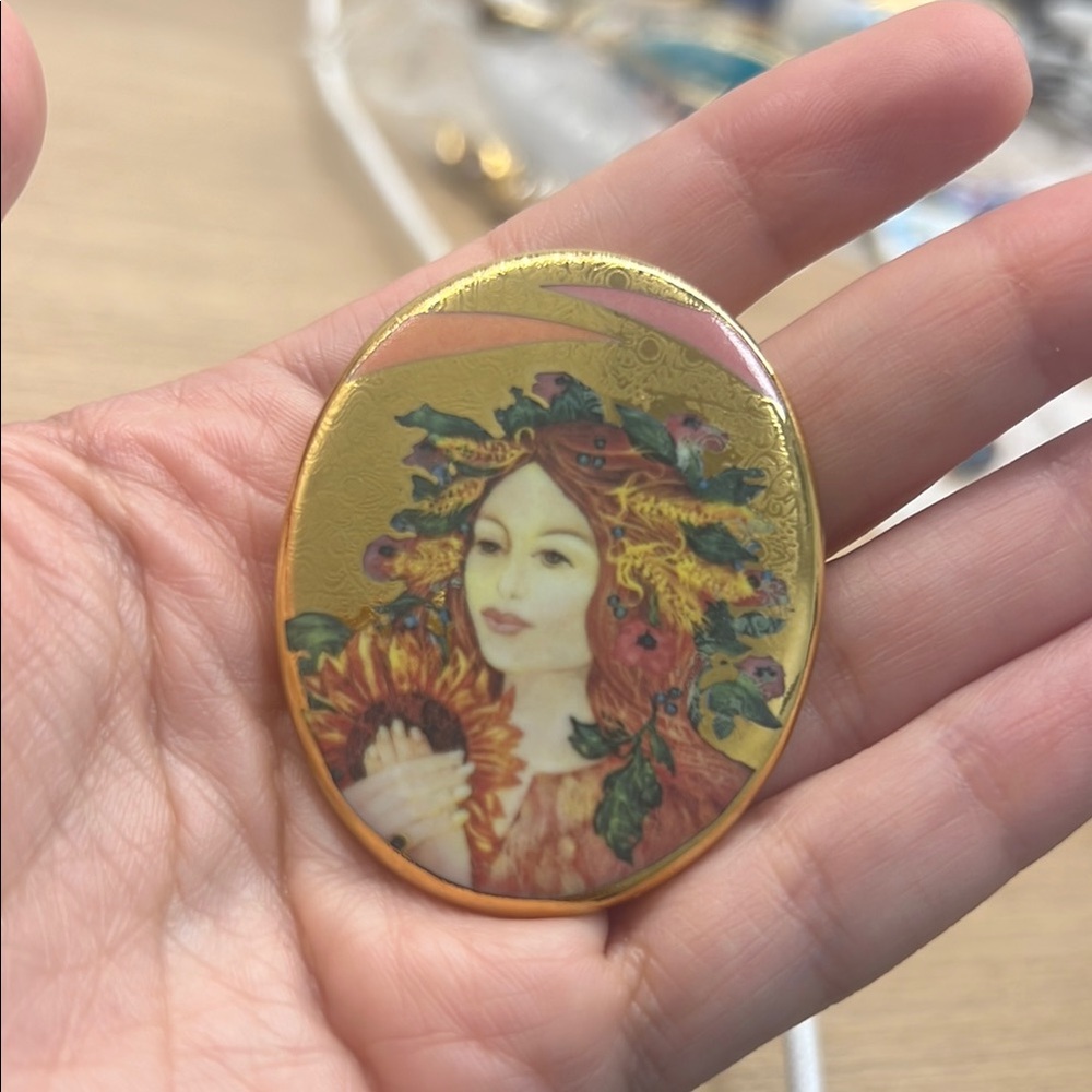 Handcrafted Gold and Red Necklace Pendant